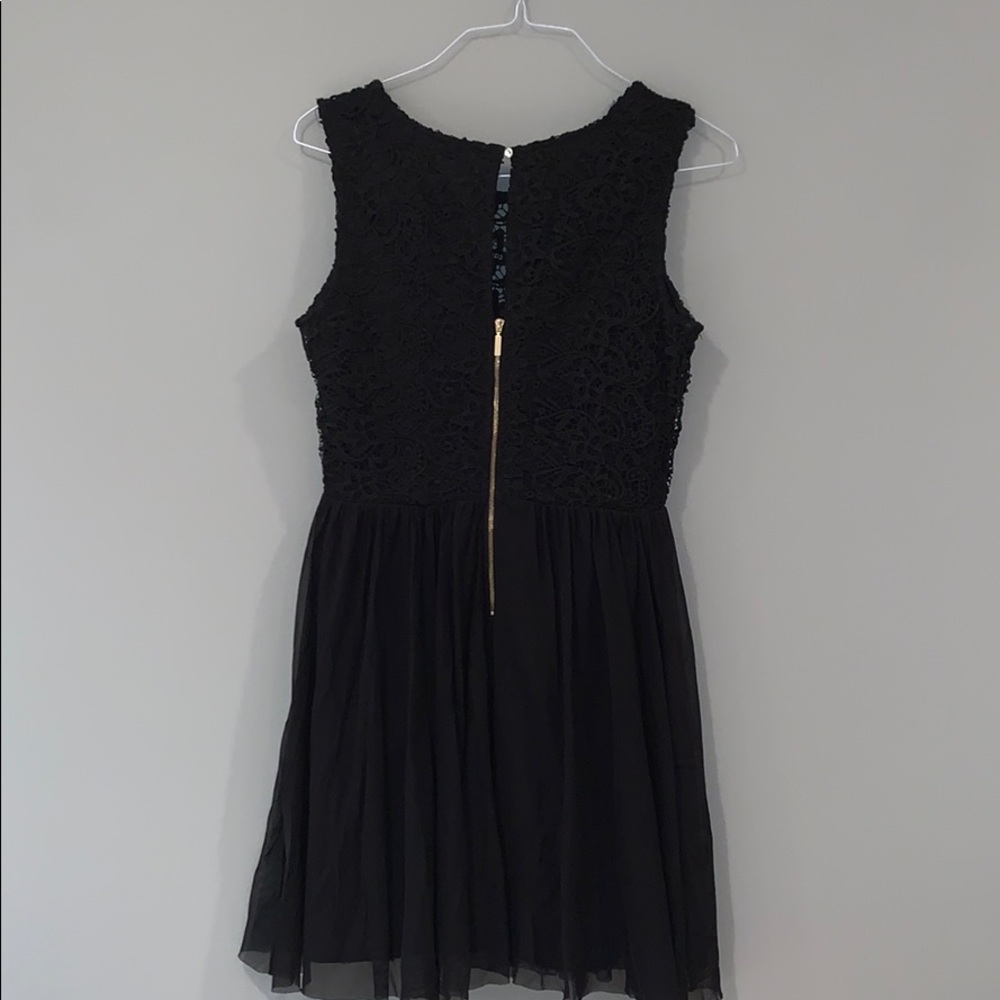 Dress - Picture 3 of 5